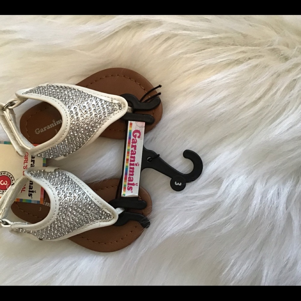 NWT Garanimals Girl sandals size 3